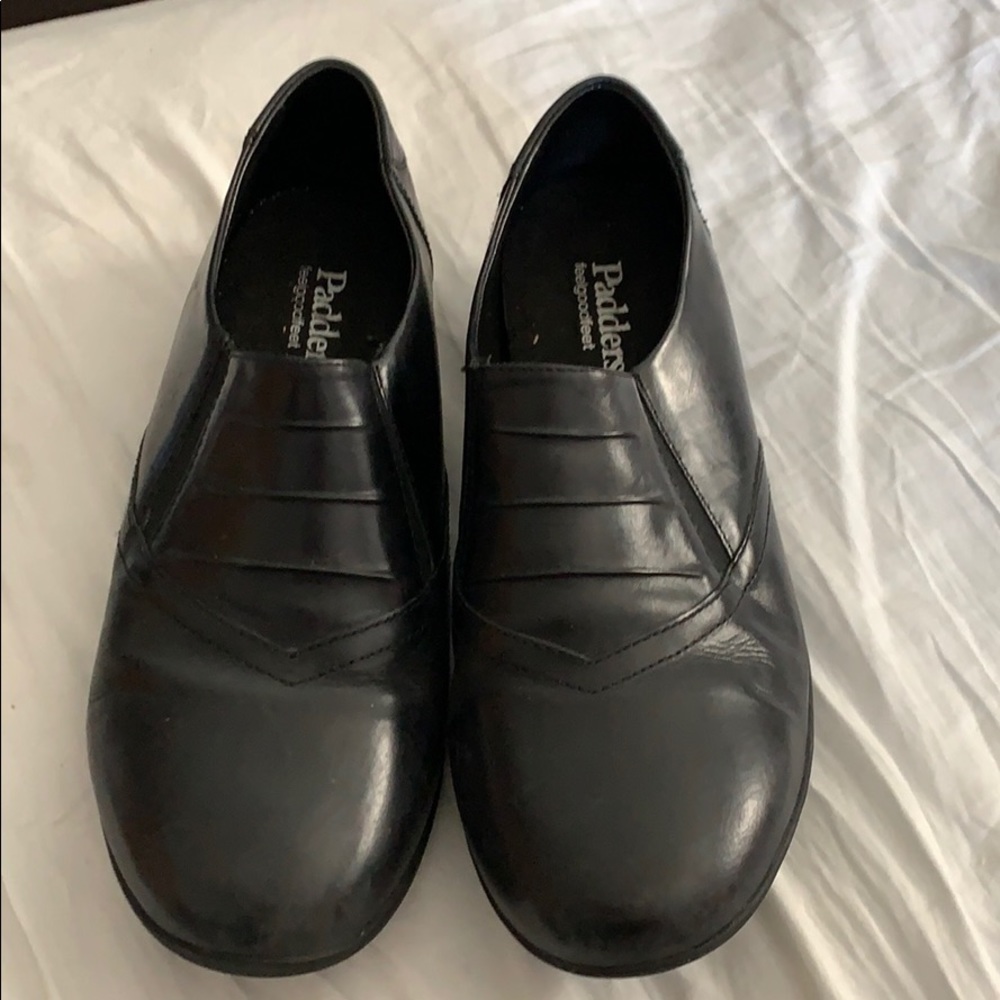 Padders Black Leather Flats
